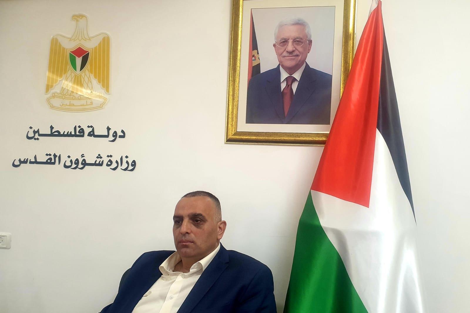 وزير شؤون القدس أشرف الأعور، تصوير: عوض عوض